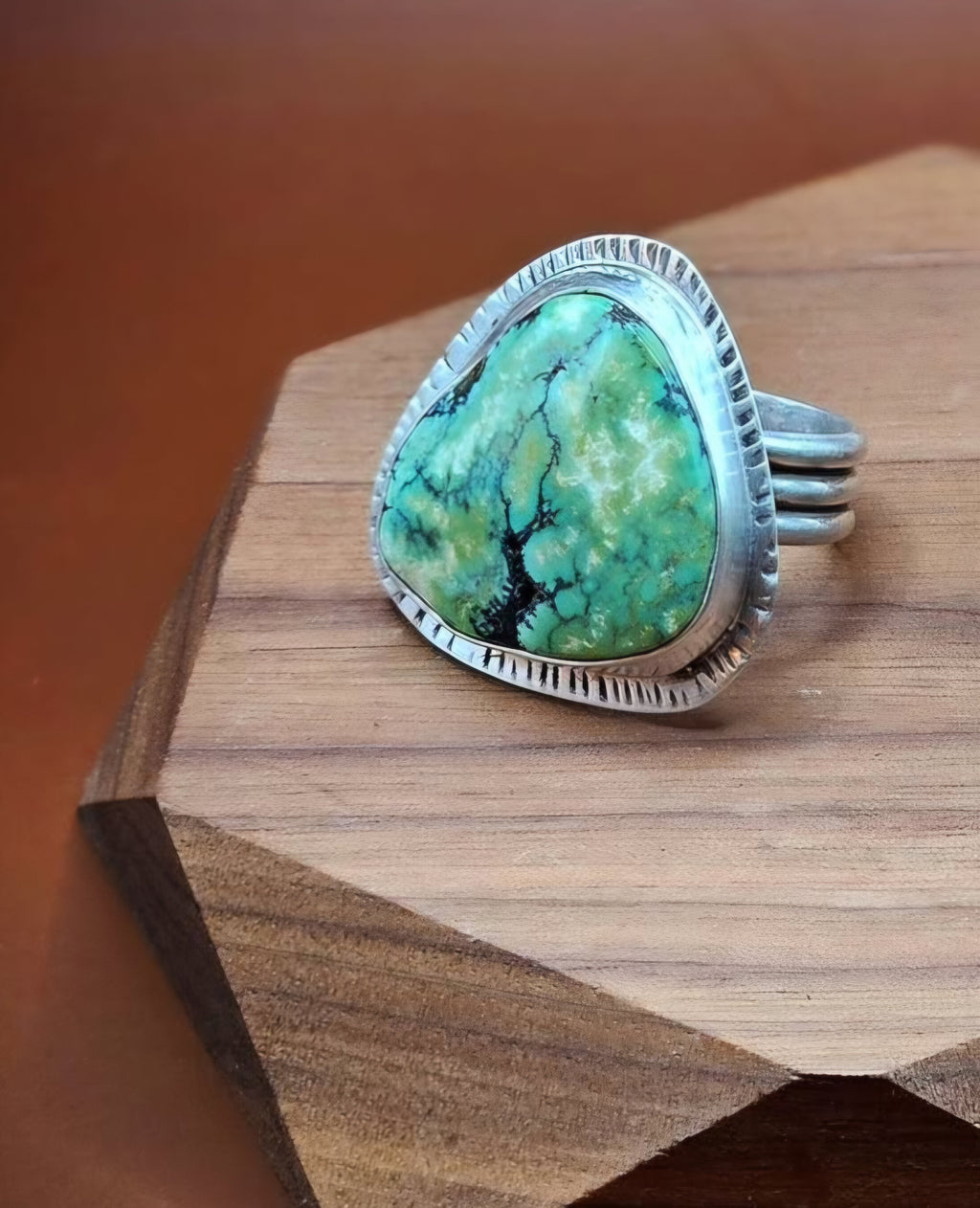 Green Turquoise Ring black matrix sterling silver texture size 7