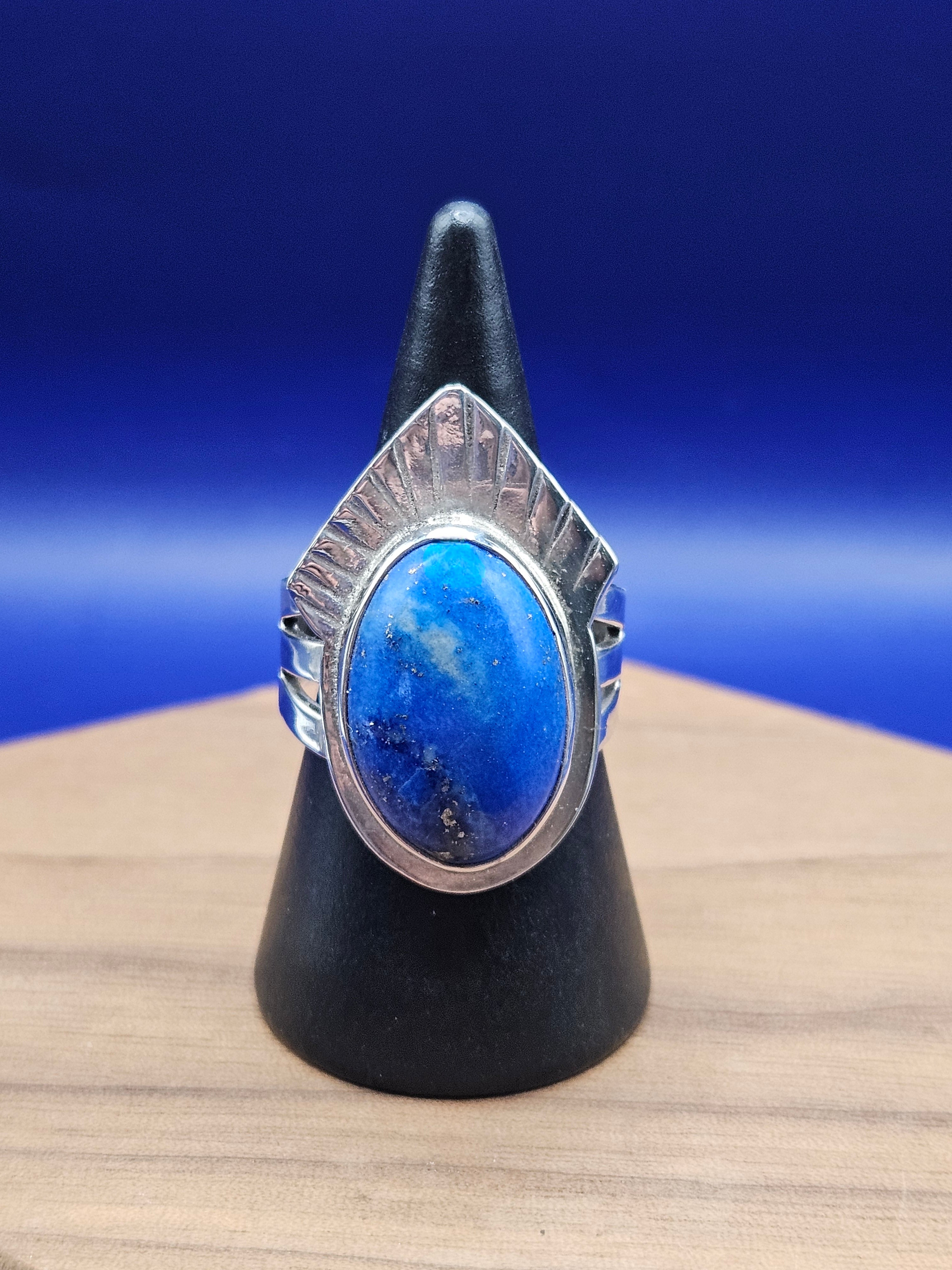 Sterling Silver Lapis Lazuli Ring with a triangular textured backplate. Size 7