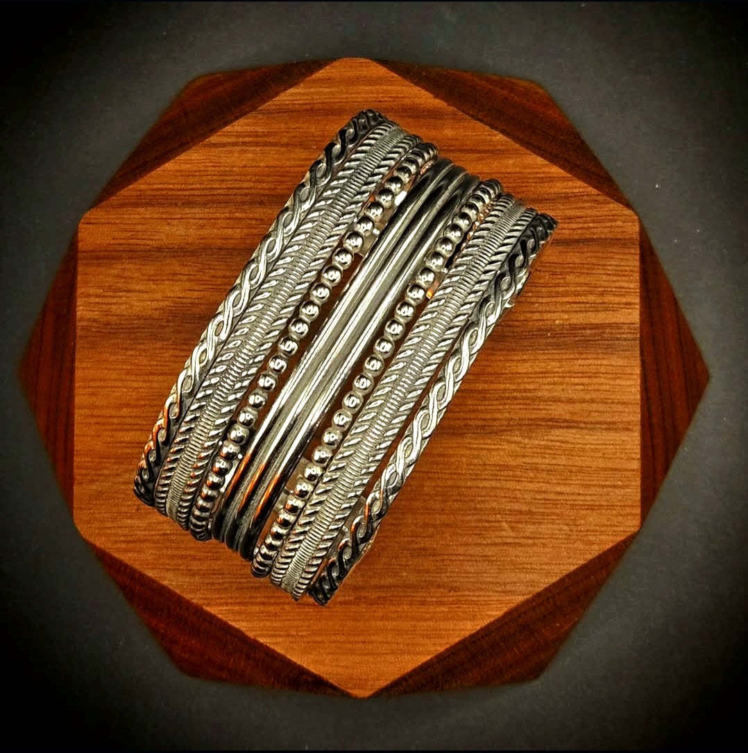 7 Band Cuff